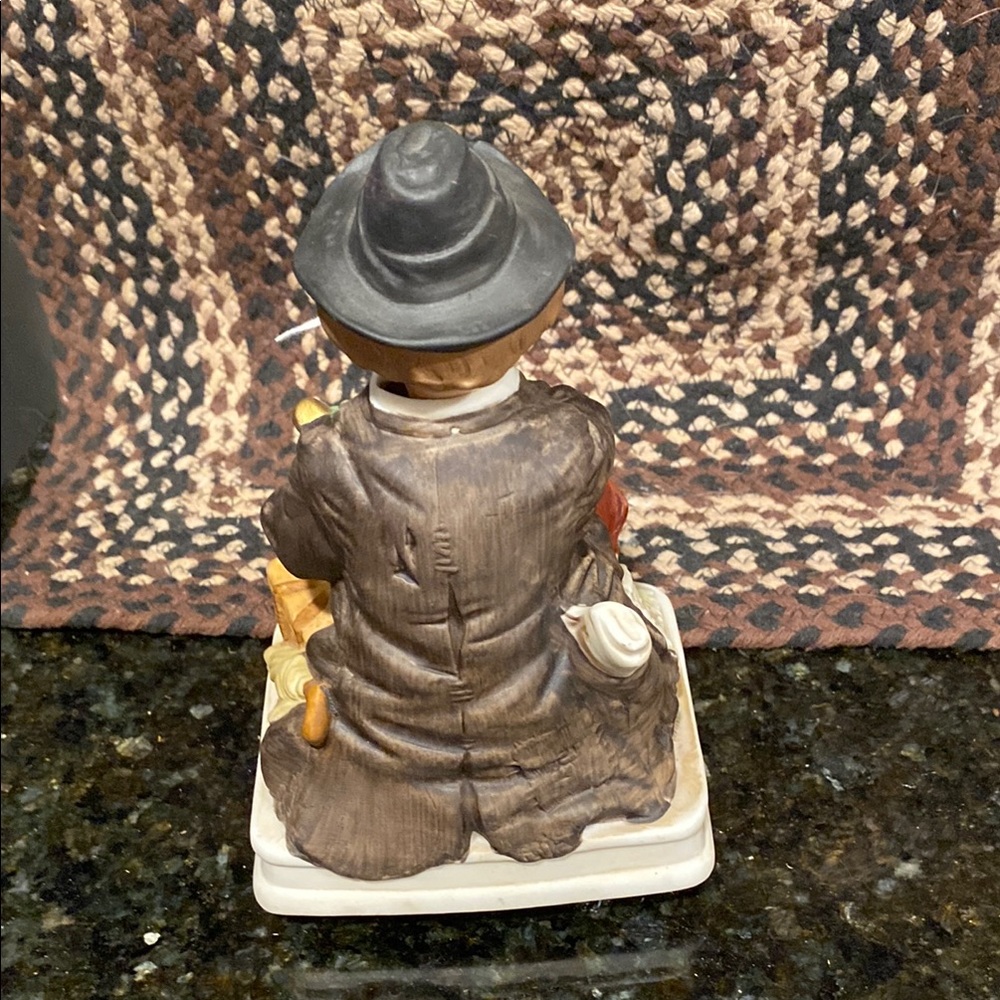 Vintage Figurine with Dog - Picture 3 of 3
